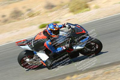media/Oct-16-2022-TrackXperience (Sun) [[236a00b5b6]]/Group 3/session 4 turn 2/